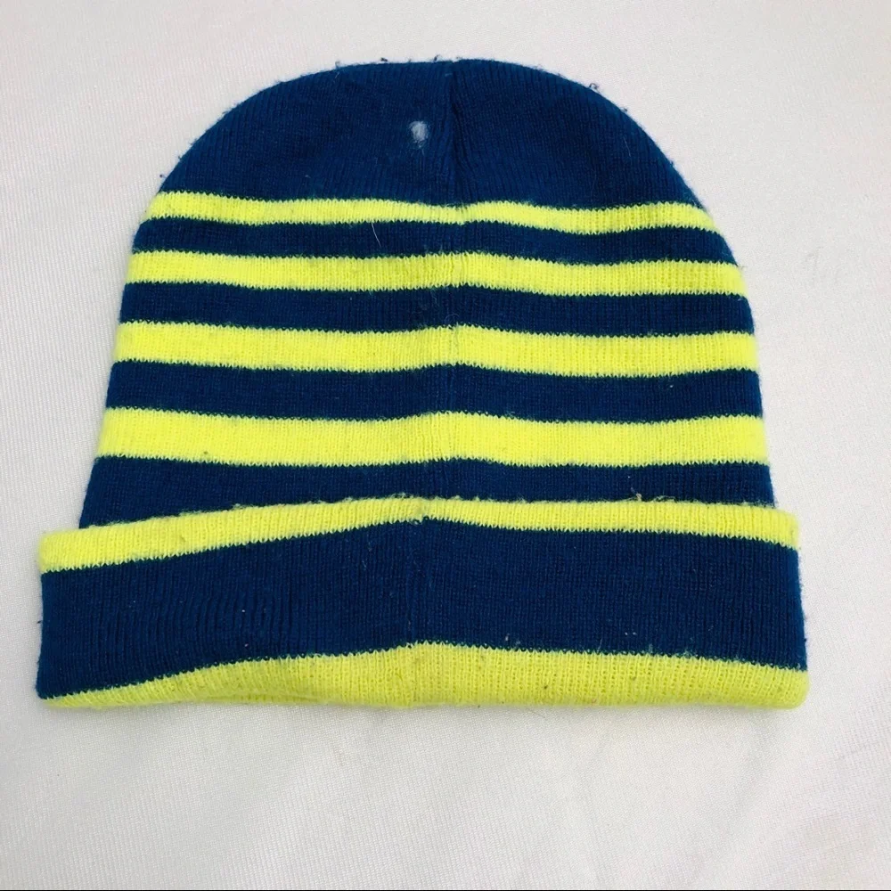 Nike dark blue and neon yellow unisex knit beanie hat 8-20